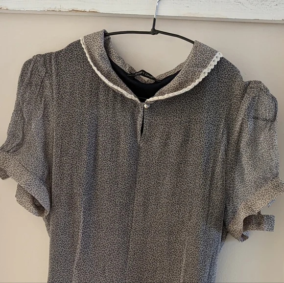 Dress - Picture 2 of 2